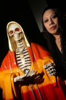 Octubre del 2013. La Santa Muerte Coleta. Los creyentes en el culto de la Santa Muerte se reúnen por un año más en un salón de fiestas del sur de la ciudad coleta para conmemorar la petición de dar a conocer públicamente el credo que desde hace varios año