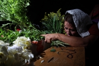 Jueves 17 de mayo del 2012. Tuxtla Gutiérrez, Chiapas. Esta mañana dan inicio las celebraciones en honor a San Pascual Bailón en donde se reúnen los grupos tradicionales de la etnia Zoque para iniciar el recorrido de El Carretón de San Pascualito por las 