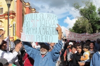 Domingo 13 de octubre del 2013. San Cristóbal de las Casas.  Marcha conmemorativo del 12 de octubre.