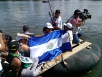 Foto/Manuel Núñez Acosta. Miércoles 18 de diciembre del 2013. La Caravanas de Madres de Centroamericanos Migrantes continúa con el recorrido por la frontera sur de México visitando el río Suchiate.