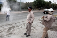 Domingo 8 de diciembre del 2013. Chiapa de Corzo. Manifestantes y trabajadores de la Calera se encuentran durante la manifestación para exigir la salida de Cales y Morteros de Chiapas del Cañón del Sumidero.