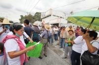 Domingo 8 de diciembre del 2013. Chiapa de Corzo. Manifestantes y trabajadores de la Calera se encuentran durante la manifestación para exigir la salida de Cales y Morteros de Chiapas del Cañón del Sumidero.