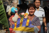 Martes 21 de febrero del 2017. Tuxtla Gutiérrez. Las mujeres de la comunidad Zoque elaborando las ofrendas y comida cuenta de la pedida de las vírgenes en casa de los Sres. Reneyra Coello y César Ramos
