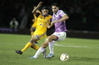 Sábado 28 de noviembre del 2015. Tuxtla Gutiérrez. Aspectos del partido de vuelta entre jaguares de Chiapas y la UANL. Sábado 28 de noviembre del 2015. Tuxtla Gutiérrez. Aspectos del partido de vuelta entre jaguares de Chiapas y la UANL.