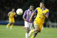 Sábado 28 de noviembre del 2015. Tuxtla Gutiérrez. Aspectos del partido de vuelta entre jaguares de Chiapas y la UANL.