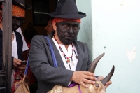 Martes 3 de mayo del 2016. Tuxtla Gutiérrez. Los indígenas zoque recorren las calles de los barrios tradicionales realizando la danza del Torito