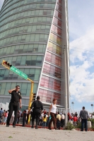Miércoles 11 de julio del 2012. Tuxtla Gutiérrez, Chiapas. Indígenas de San Juan Chamula protestan en las instalaciones de la Torre Chiapas dejando incomunicados y atrapados en el interior a los trabajadores de las dependencias que se ubican en este edifi