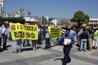 Martes 17 de febrero del 2015. Tuxtla Gutiérrez. Transportistas protestan esta mañana en contra de las nuevas rutas en la ciudad.