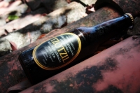 Sábado 13 de julio del 2014. Tuxtla Gutiérrez. La Cerveza Artesanal Tzotzil es elaborada con malta y caramelo o con tonos frutales y florales además de ser filtrada con granos tostados y molidos de café por lo que es considerada una bebida gourmet dedicad