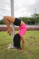 Domingo 14 de junio del 2015. Tuxtla Gutiérrez. Con Alejandra Pole Oropezay su grupo en el Día Nacional del Pole Urbano