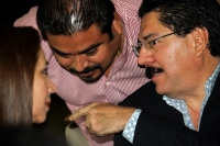 Viernes 15 de octubre. Ulises Ruiz, gobernador del estado de Oaxaca se reúne con priistas que ocuparan un cargo de elección popular en estado de Chiapas conformando una plataforma de trabajo desde la ciudad de Tuxtla Gutiérrez.