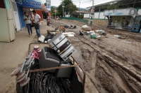 Domingo 4 de septiembre del 2016. Tuxtla Gutiérrez. Después de la lluvia del viernes, familias afectadas aún esperan la llegada de la ayuda