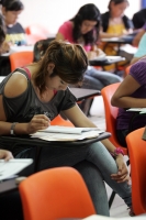 Este medio día continuaron los exámenes de selección en los diferentes planteles de la Universidad Autónoma de Chiapas.