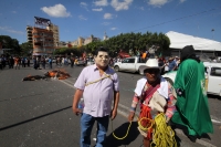 Lunes 9 de enero del 2017. Tuxtla Gutiérrez. Militantes de la UNTA protestan esta mañana en la avenida central en contra del Gasolinazo.