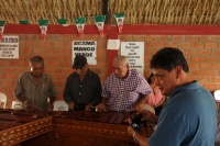 Viernes 9 de octubre del 2015. Tuxtla Gutiérrez. Los marimbistas, ejecutantes del instrumento de hormiguillo se reúnen en la colonia Terán de la capital del estado de Chiapas para recibir el libro Memorias de Marimbistas; Marimbas Tuxtlecas 1900-1980 del 