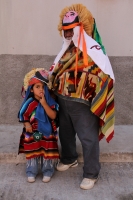 Viernes 20 de enero del 2017. Suchiapa. Los danzantes representando con vistosos trajes de personajes de la vida social se mezclan con quienes usan la vestimenta tradicional del Parachico y El Torito durante los festejos del recorrido en honor a San Sebas