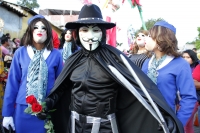 Viernes 22 de enero del 2016. Suchiapa. La Danza del Viejo o La Viejada. Los danzantes representan una burla social con sus gritos y  vestimenta durante el recorrido que realizan conmemorando a San Sebastián Mártir en esta localidad ubicada a 17 kilómetro