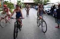Sábado 8 de junio el 23019. Tuxtla Gutiérrez. Durante el #WordNakedBikeRide esta tarde en #Tuxtla los ciclistas me manifiestan en las principales avenidas.