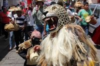 Lunes 31 de agosto del 2015. San Fernando. El encuentro cultural indígena llena de colorida alegría las calles de este pueblo cede del 18 aniversario de la estación de radio XECOPA La Voz de los Vientos
