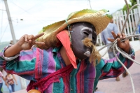 Lunes 31 de agosto del 2015. San Fernando. El encuentro cultural indígena llena de colorida alegría las calles de este pueblo cede del 18 aniversario de la estación de radio XECOPA La Voz de los Vientos