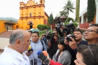 Domingo 6 de enero del 2013. Yajalón, Chiapas. Autoridades de Salud del estado afirman que solo se está aplicando un operativo de monitoreo en las comunidades de la Sierra después de la muerte de varios menores en la comunidad Emiliano Zapata.
