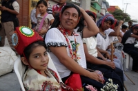 Jueves 18 de febrero del 2016. Tuxtla Gutiérrez. “La bajada  de las vírgenes de Copoya” es una de las tradiciones que perdura gracias a la resistencia cultural  de la comunidad indígena zoque quienes mantienen el recorrido durante 45 días visitando los ho