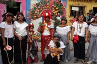 Jueves 18 de febrero del 2016. Tuxtla Gutiérrez. “La bajada  de las vírgenes de Copoya” es una de las tradiciones que perdura gracias a la resistencia cultural  de la comunidad indígena zoque quienes mantienen el recorrido durante 45 días visitando los ho