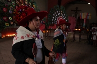 Miércoles 10 de agosto del 2016. San Juan Cancuc. Los danzantes de la comunidad Zoque bailan como invitados especiales durante las celebraciones patronales de San Lorenzo en esta comunidad de la etnia tsental.