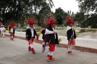 Miércoles 17 de agosto del 2016. Tuxtla Gutiérrez. La comunidad Zoque durante las celebraciones de San Roque y San Jacinto visitan las casas que comparten El Costumbre