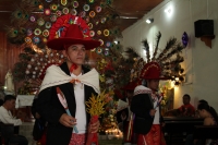 Miércoles 17 de agosto del 2016. Tuxtla Gutiérrez. La comunidad Zoque durante las celebraciones de San Roque y San Jacinto visitan las casas que comparten El Costumbre