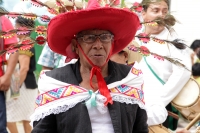 Miércoles 17 de agosto del 2016. Tuxtla Gutiérrez. La comunidad Zoque durante las celebraciones de San Roque y San Jacinto visitan las casas que comparten El Costumbre