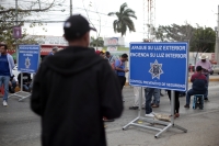 2026039. Tuxtla. Maestros bloquean las entradas a la ciudad en el segundo día del paro magisterial.