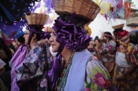 20250108. La Chuntá llena las calles de Chiapa de Corzo que se transfigura en un pueblo multicolor y de luz en esta noche al inicio de la Fiesta Grande de Enero.