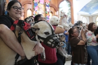 20261002.Tuxtla. La bendición de las mascotas en las festividades del Barrio de San Francisco.