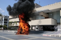 20250518. Tuxtla. Día Cuatro. De protestas normalistas en Chiapas; después del fallecimiento del estudiante de la Normal Rural Mactumatza.