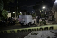 20241025. Tuxtla. Movilización de las fuerzas castrenses y policiacas después de la balacera de esta media noche en la 9 oriente norte de la ciudad.