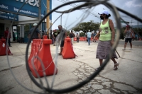 20240910. Tuxtla. Vecinos de Patria Nueva protestan en las obras del Libramiento Norte al verse afectados en el acceso principal a esta popular colonia.