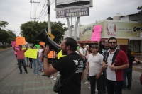 20241025. Tuxtla. Protesta de trabajadores del Poder Judicial después de que el vehículo de una de ellos recibiera varios disparos por parte de elementos de la FGJ-Chis