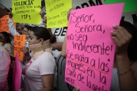 20241025. Tuxtla. Protesta de trabajadores del Poder Judicial después de que el vehículo de una de ellos recibiera varios disparos por parte de elementos de la FGJ-Chis