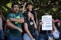 20240916. Trabajadores del Poder Judicial protestan durante el Desfile Cívico-Militar en las Fiestas Patrias en Chiapas.