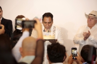 20241013. Tuxtla. Eduardo Ramírez Aguilar, Gobernador electo de Chiapas, en conferencia de prensa da a conocer los primeros cargos del gabinete de trabajo para este estado del sureste de México.