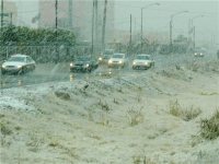 Está nevando ahorita en Juárez, lleva 7 horas seguidas, fotos de Josué Serna. Fotos baja resolución.