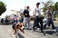 Domingo 10 de junio del 2012. Tuxtla Gutiérrez, Chiapas. Jóvenes estudiantes se congregan alrededor del movimiento #132 para manifestar su adversidad en contra de la polÃtica actual en el paÃs y generar un movimiento de conciencia social desde la base juv Domingo 10 de junio del 2012. Tuxtla Gutiérrez, Chiapas. Jóvenes estudiantes se congregan alrededor del movimiento #132 para manifestar su adversidad en contra de la polÃtica actual en el paÃs y generar un movimiento de conciencia social desde la base juv