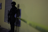 20221113. Tuxtla. Los policías heridos en la balacera en Coita son trasladados a un sanatorio.
