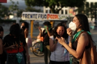 Miércoles 25 de noviembre del 2020. Tuxtla Gutiérrez.  La cruz conmemorativa en contra de la violencia de las mujeres instalada en la Plaza Central de la ciudad por las integrantes de los grupos feministas