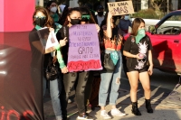 Miércoles 25 de noviembre del 2020. Tuxtla Gutiérrez.  La cruz conmemorativa en contra de la violencia de las mujeres instalada en la Plaza Central de la ciudad por las integrantes de los grupos feministas