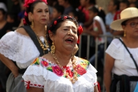 Lunes 20 de noviembre del 2017. Tuxtla Gutiérrez. Esperando el inicio del desfile conmemorativo del inicio de la Revolución Mexicana
