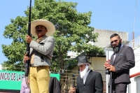 Lunes 20 de noviembre del 2017. Tuxtla Gutiérrez. Esperando el inicio del desfile conmemorativo del inicio de la Revolución Mexicana