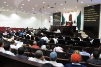 Viernes 30 de diciembre. Sesiones de fin de año. Tuxtla Gutiérrez, Chiapas. Los diputados de la legislatura local sesionan este fin de semana para tratar de sacar los últimos acuerdos y votaciones del año.