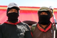 LA MARCHA EN CONTRA DE LA VIOLENCIA EN LA CIUDAD DE SAN CRISTOBAL DE LAS CASAS FUE ENCABEZADA POR LOS COMANDANTES DAVID Y TACHO DEL EZLN, QUIENES LEYERON LOS COMUNICADOS POLITICOS DEL GRUPO INDIGENA EN LA PALZA DE LA PAZ DE ESTA CIUDAD DEL SURESTE DE MEXI